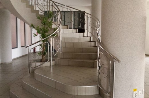 Spatiu comercial de inchiriat in Iasi, Centru, Podu Ros, Semicentral - 300 mp, 8 EUR