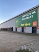 Clădire industrială modernă