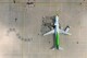 Aeronavă cargo pe apronul terminalului