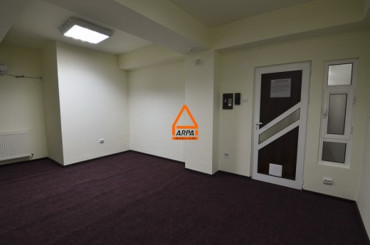 Spatiu comercial de inchiriat in Iasi, Centru Centru Civic Sf Lazar-P - 24 mp, 270 EUR